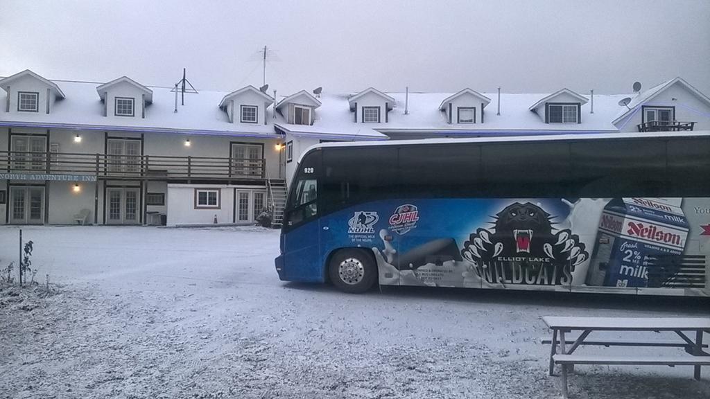 North Adventure Inn Cochrane Εξωτερικό φωτογραφία