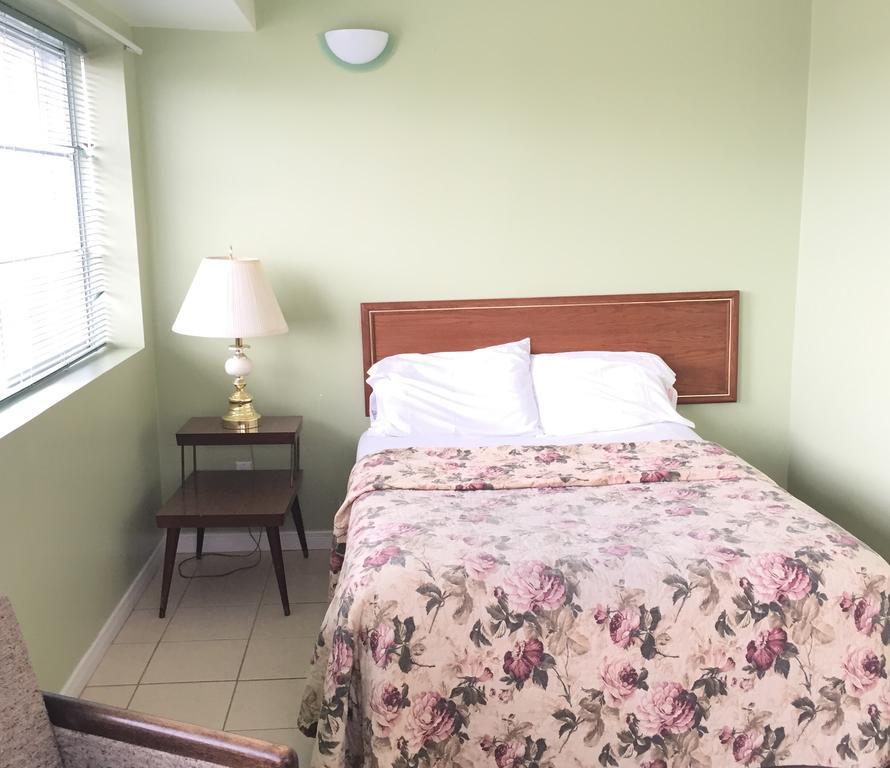 North Adventure Inn Cochrane Εξωτερικό φωτογραφία