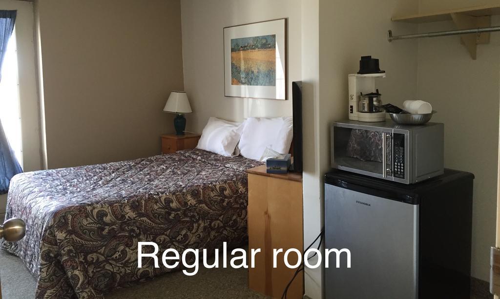 North Adventure Inn Cochrane Εξωτερικό φωτογραφία